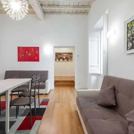 Restored Apartment - Stunning Pantheon View 로마 외부 사진